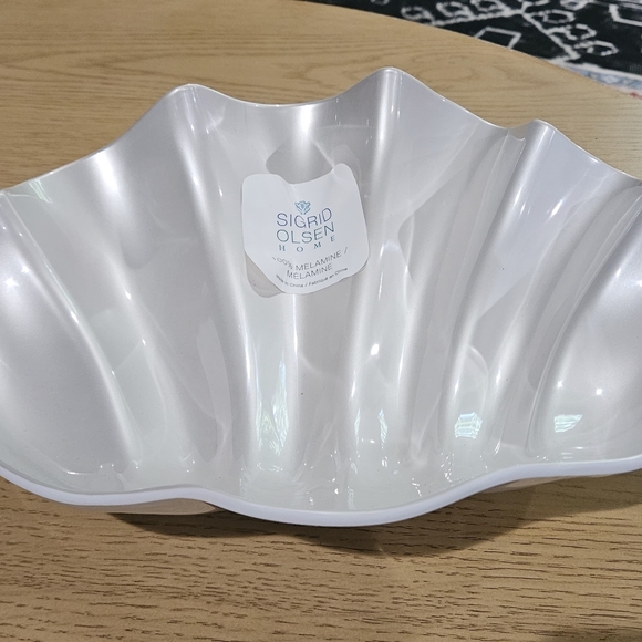 SIGRID OLSEN Melamine Pearl clam shell serving bowl white coastal beach.NEW - Picture 4 of 8
